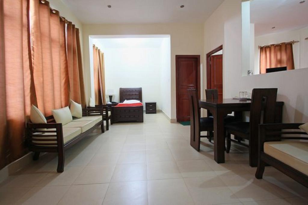 Hotel Deodar Villa دارامشالا الغرفة الصورة