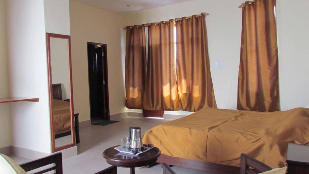 Hotel Deodar Villa دارامشالا الغرفة الصورة