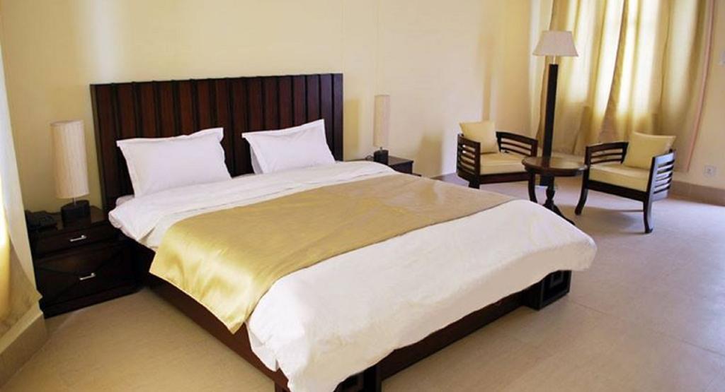 Hotel Deodar Villa دارامشالا الغرفة الصورة