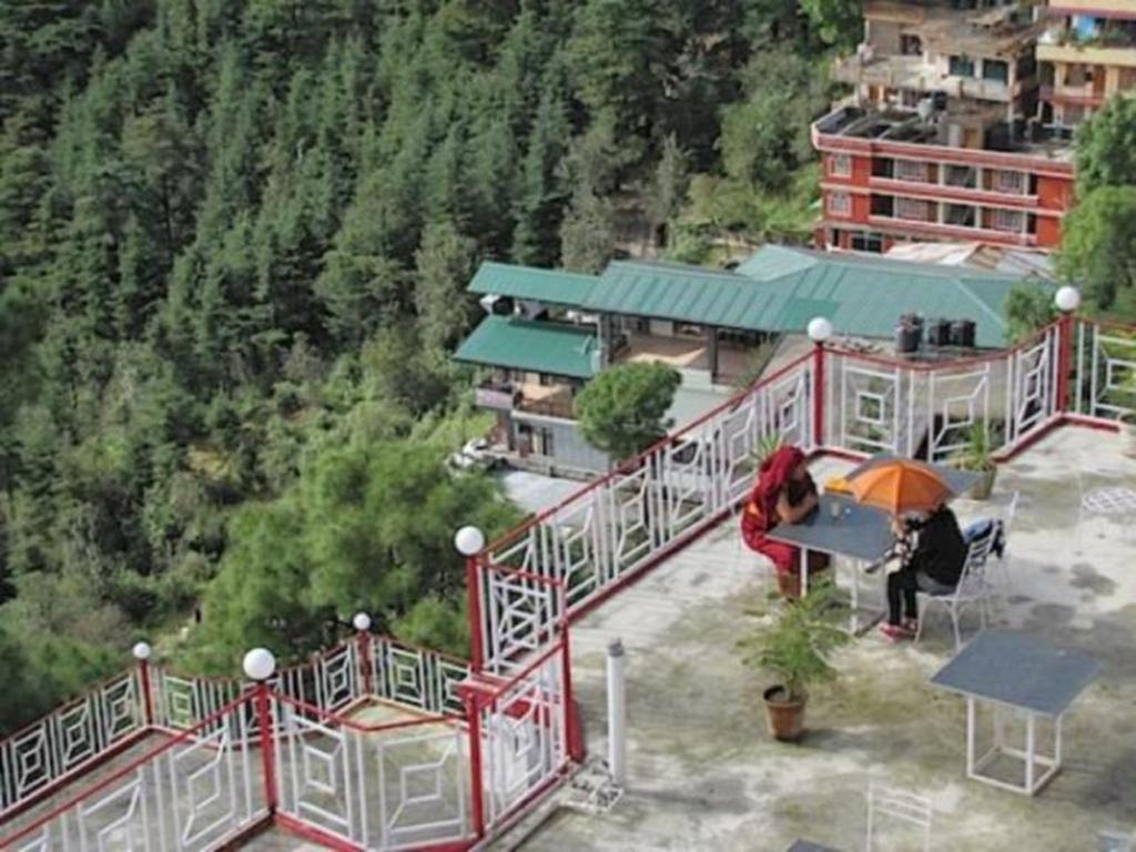 Hotel Deodar Villa دارامشالا المظهر الخارجي الصورة